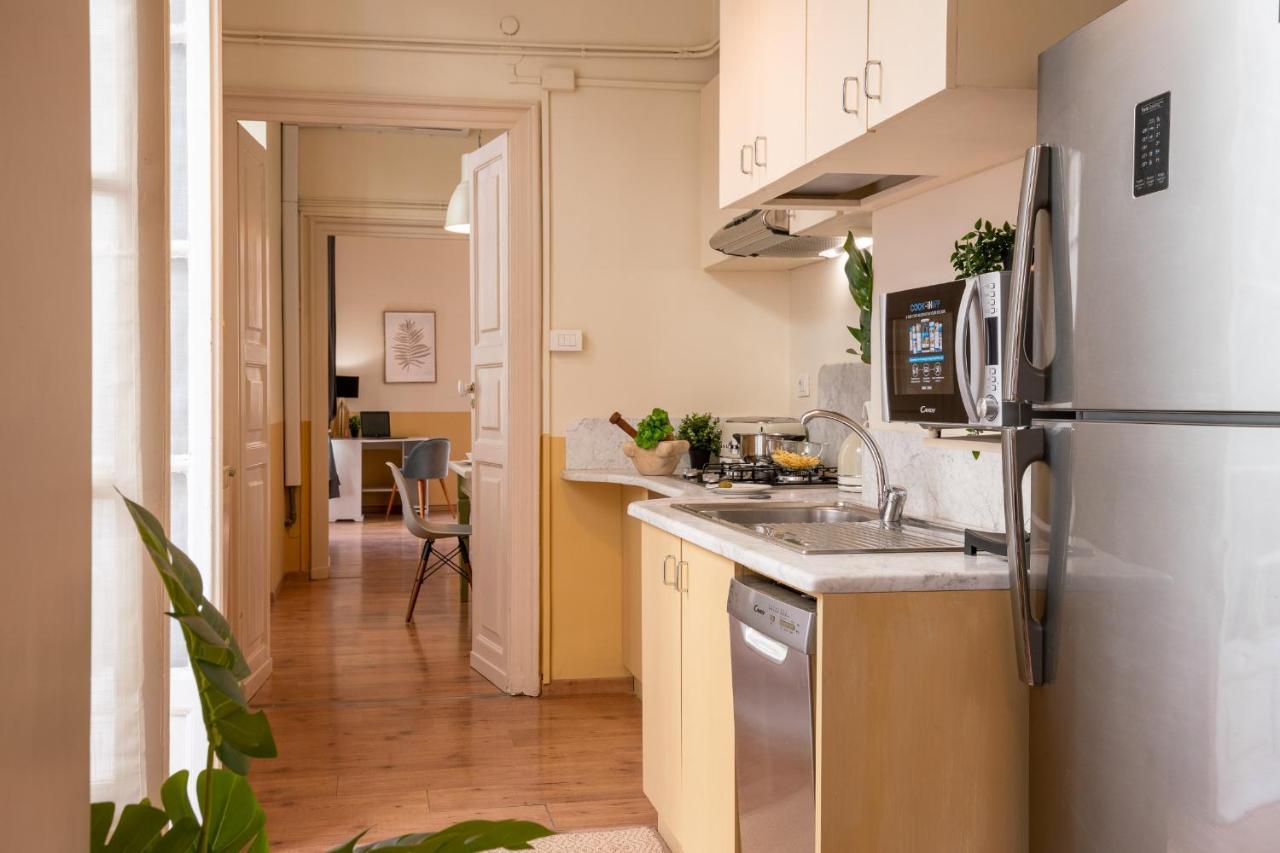 Family Apartments Angeli Genoa Bagian luar foto