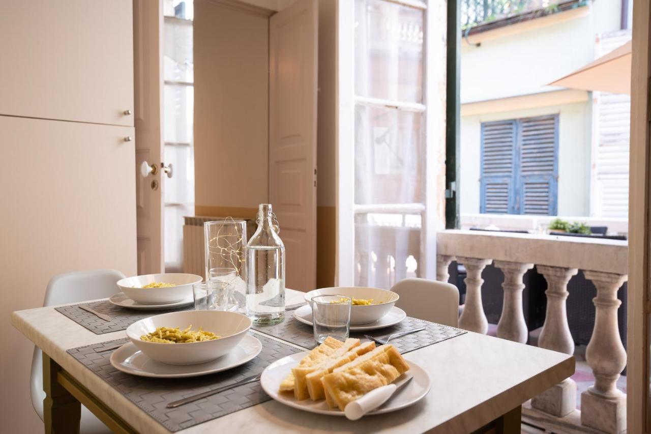 Family Apartments Angeli Genoa Bagian luar foto